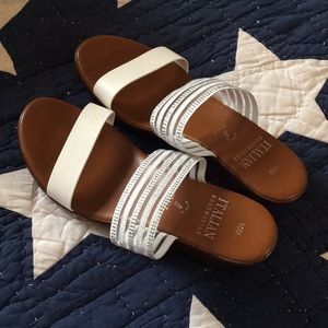 Cute sandals size 10M with a stretchy strap with crystals